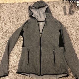 HM activewear jacket